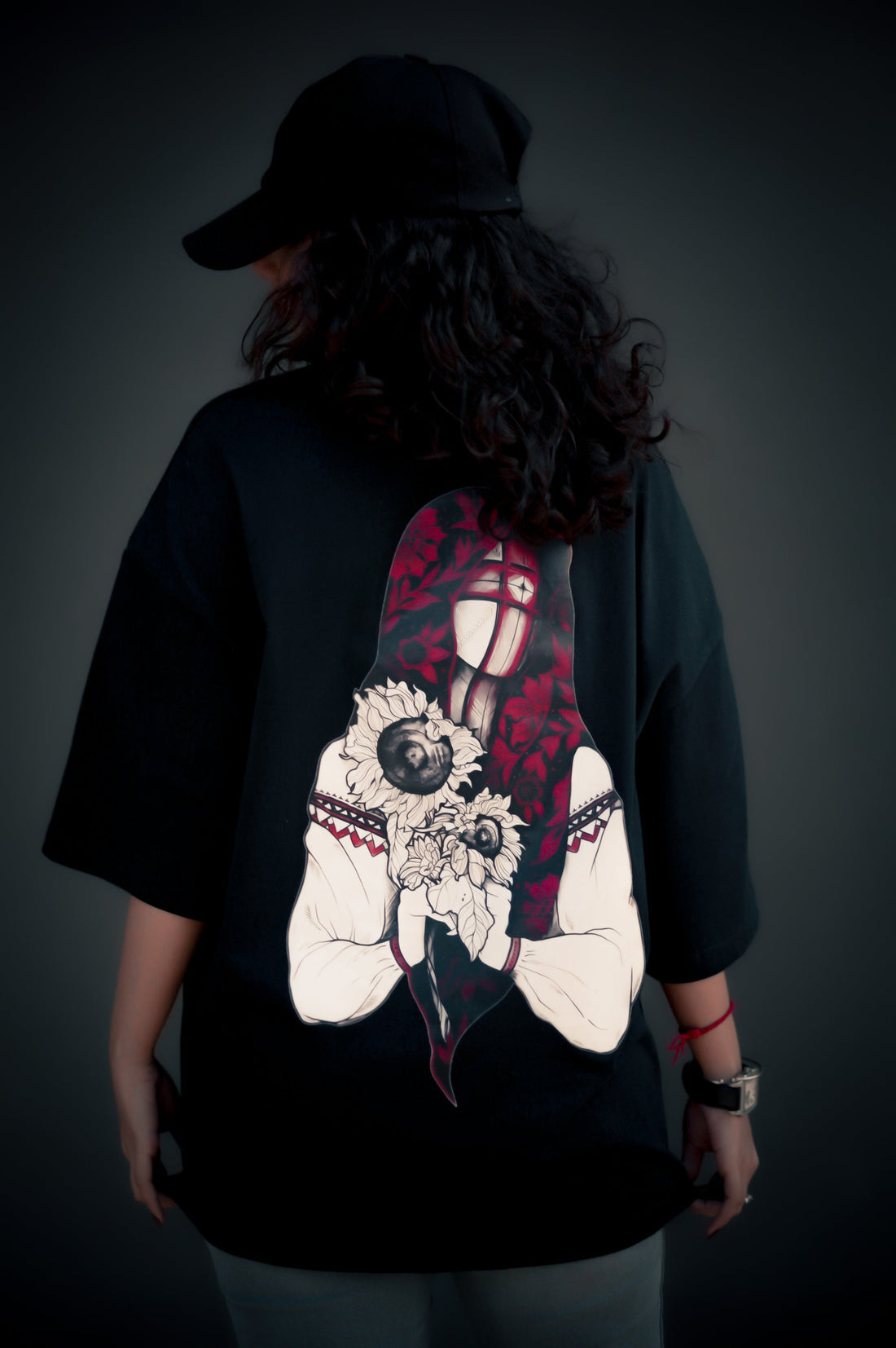 Oversized T-Shirts in Dubai: The Fashion Statement You Need Right Now
